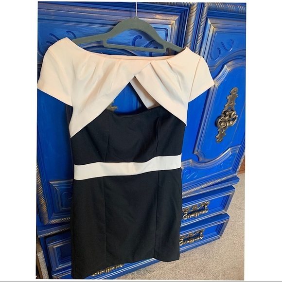 C.Luce Small Light Peach & Black Dress Evening - Picture 1 of 2